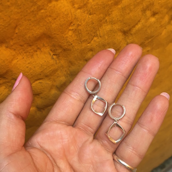Small Sterling silver earrings with triangle drop - Picture 1 of 5